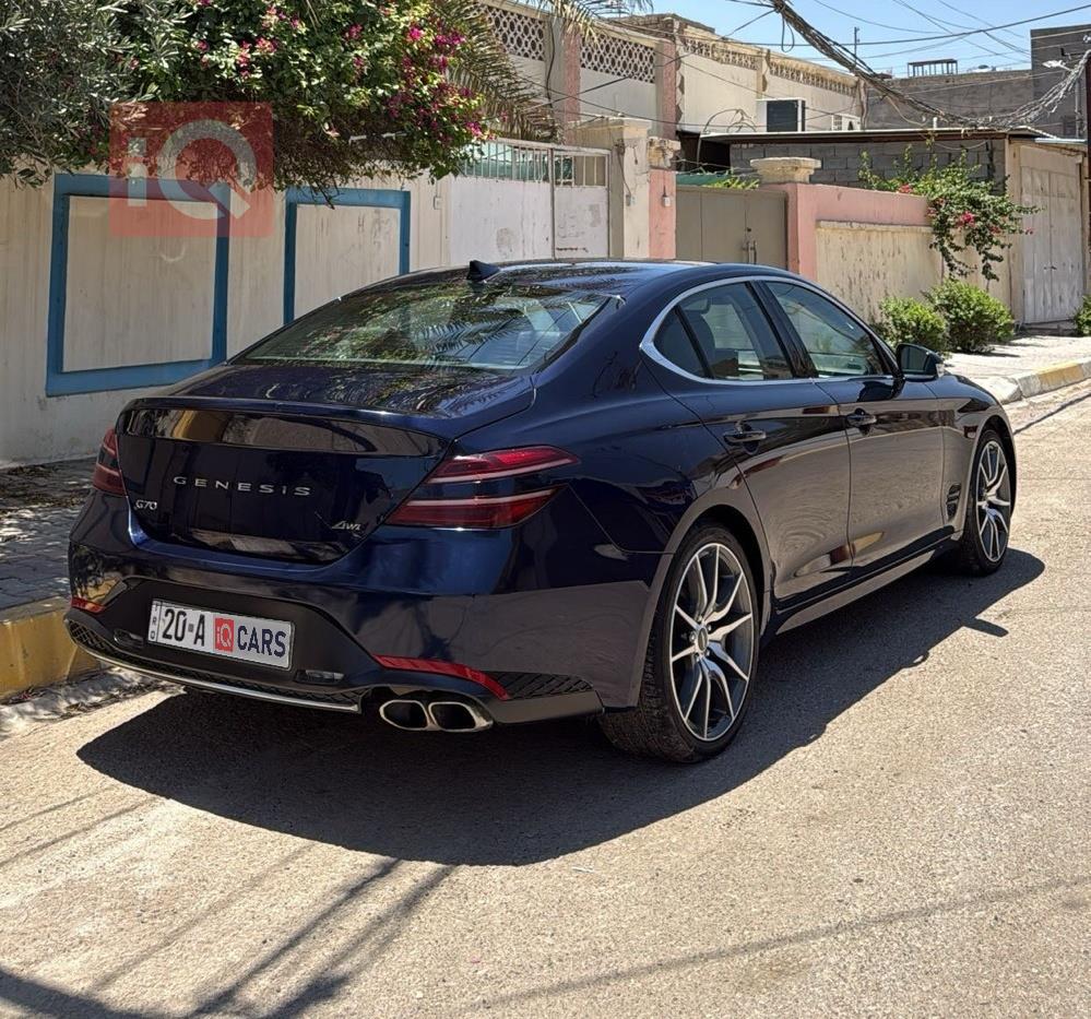 Genesis G70